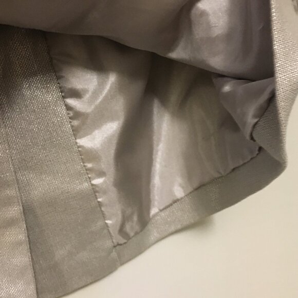 Kensie Silvery Linen Bolero With Diamond Buttons - Picture 9 of 16